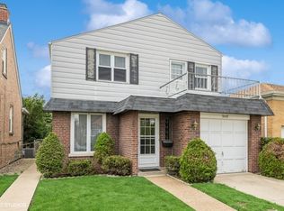 3048 N Oconto Ave, Chicago, IL