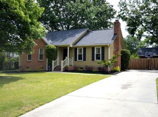 201 Shadowfield Dr, West Columbia, SC 29169