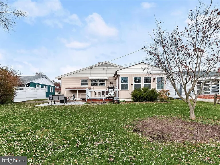 51 E Timonium Rd — Photo 33