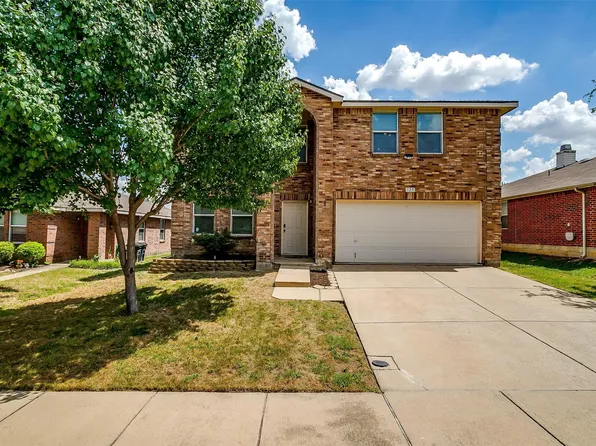 725 Tuscany Trl, Fort Worth, TX 76179