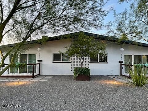 4th image of 3140 E Glenrosa Avenue