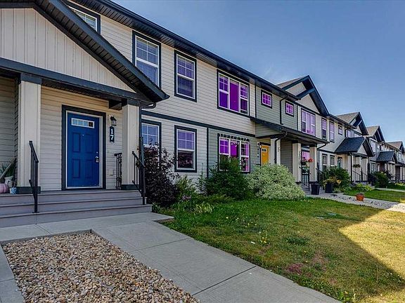 2nd image of 17 N Hawthorn Pl
