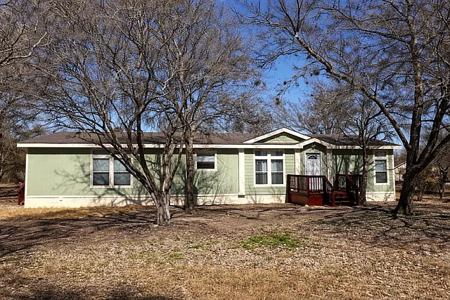 400 County Road 3823