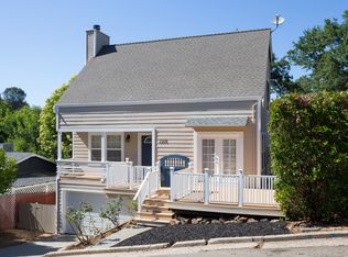 1360 Cora Ln, Auburn, CA 95603