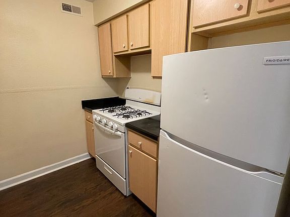 3rd image of 1505 Hobson Dr #1521-01