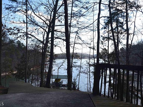 2nd image of 103 Gates Cove Dr