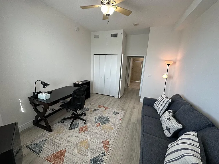 1551 N Flagler Drive Lph #17 — Photo 28