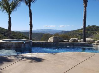 2010 Rainbow Glen Rd, Fallbrook, CA 92028