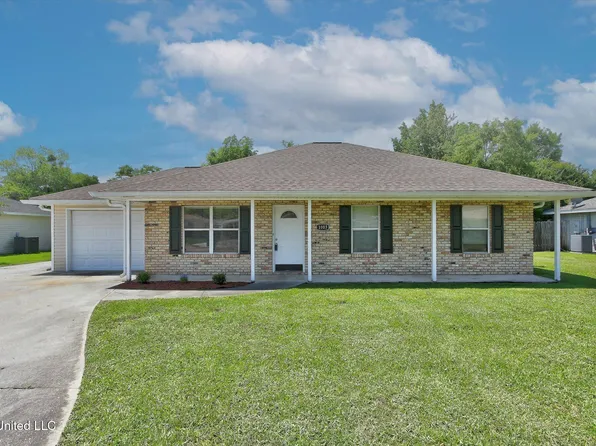 1003 Corr Cir, Waveland, MS 39576
