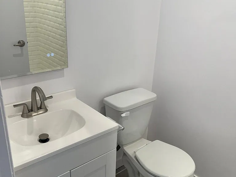 5139 Maplewood Ave #103 — Photo 9