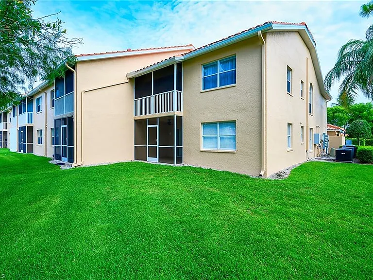 26700 Rosewood Pointe Dr #201 — Photo 33