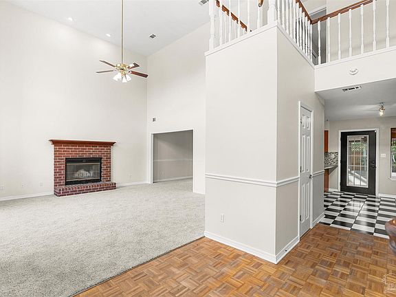 5th image of 4031 Leesway Cir