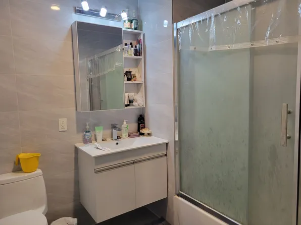 70-65 Queens Boulevard image 9 of 9