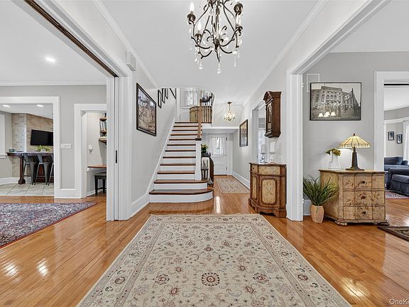 5th image of 9 Ridgeview Avenue