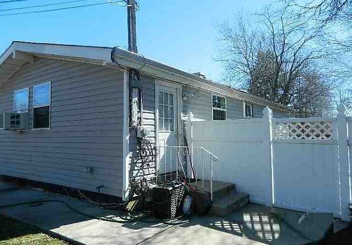 2nd image of 24 Hackmatac St