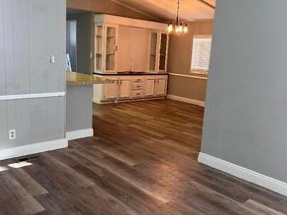 2nd image of 5325 E Cheyenne Ave