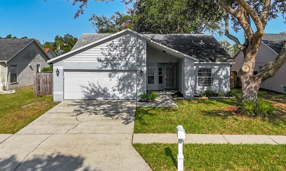 1st image of 13436 Silvercreek Dr
