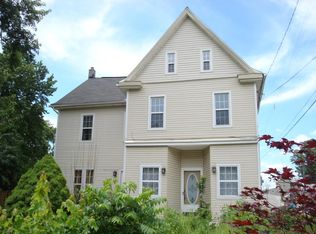 1709 Old River Rd, Marietta, PA 17547