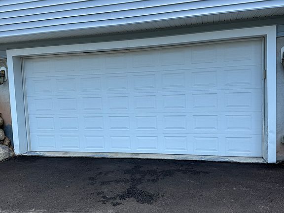 3rd image of 159 Airmount Rd