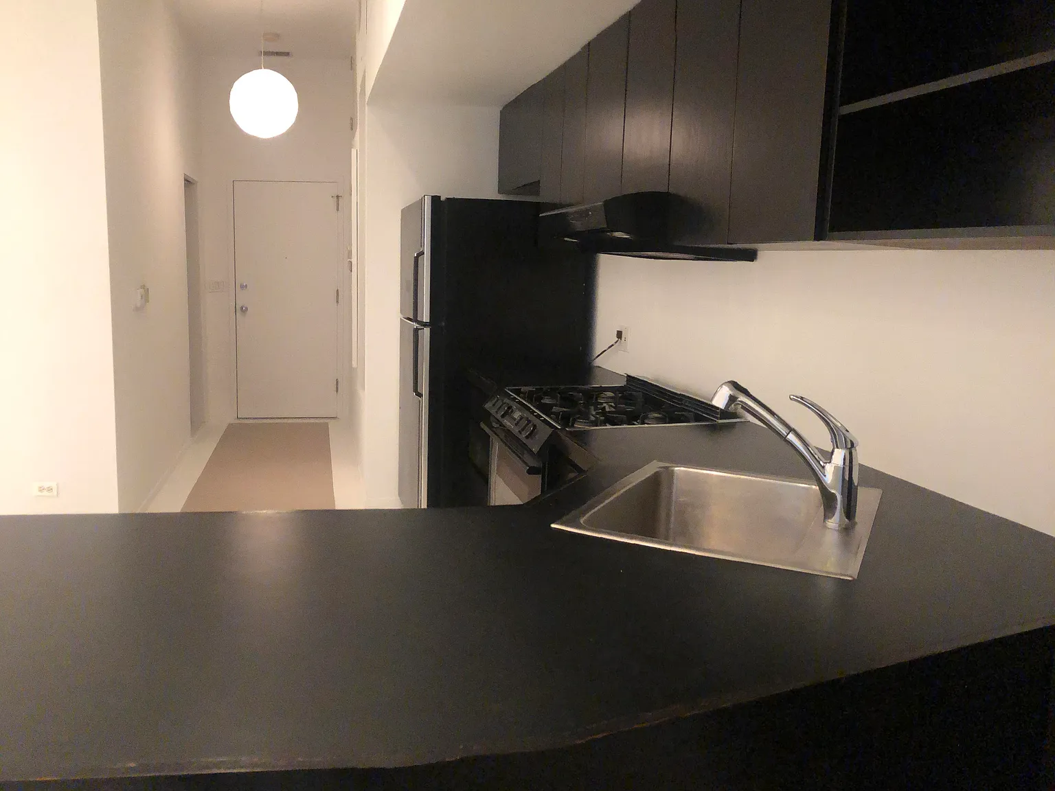 1560 N Milwaukee Ave — Photo 2