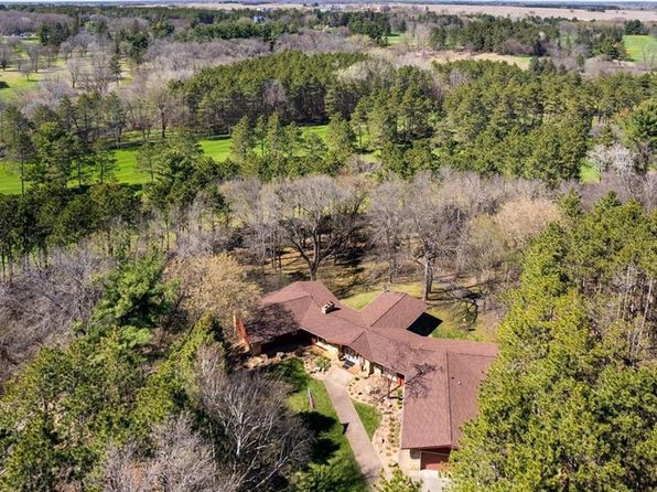 1206 Pinecrest Lane, New Richmond, WI 54017