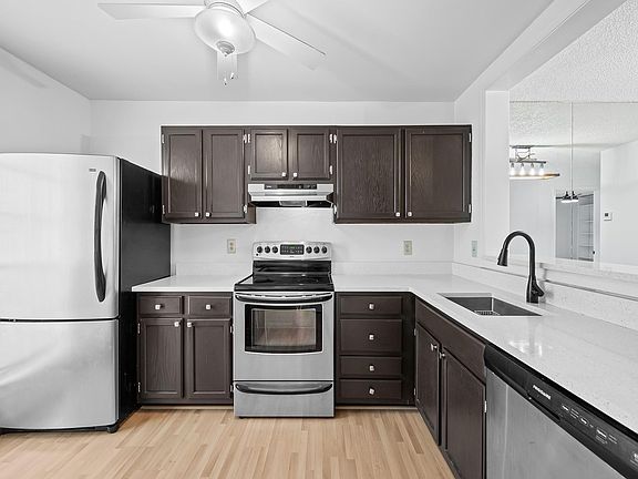 3rd image of 5095 Heatherhill Lane #8