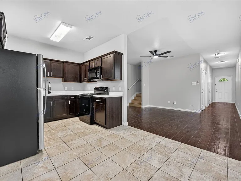 912 Drexel St #B — Photo 8