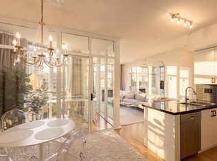 1050 Smithe St #707, Vancouver, BC V6E4T4
