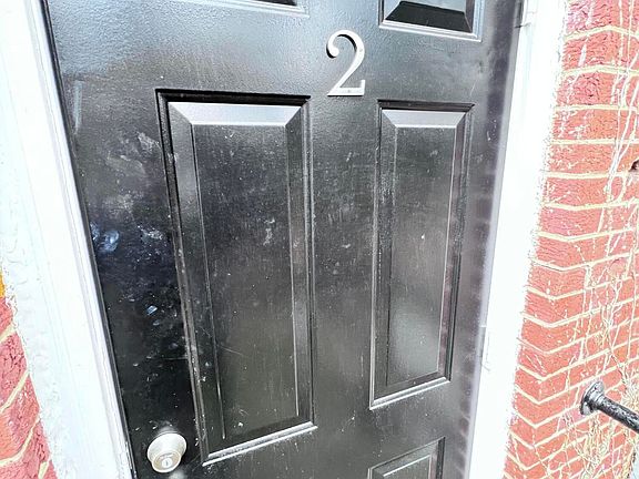 2nd image of 843 Hundley St #2