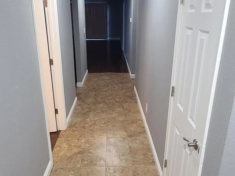 7708 Seagull Ave — Photo 3