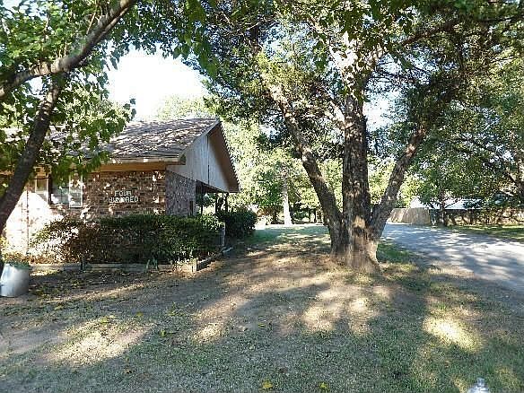2nd image of 400 Chumney Dr