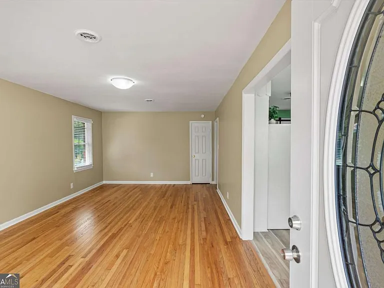 628 S Evelyn Pl NW — Photo 3