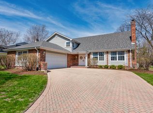 506 Stafford Ln, Glen Ellyn, IL 60137