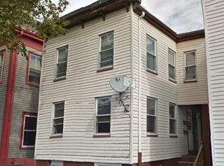 94 5th St #1, Cambridge, MA 02141
