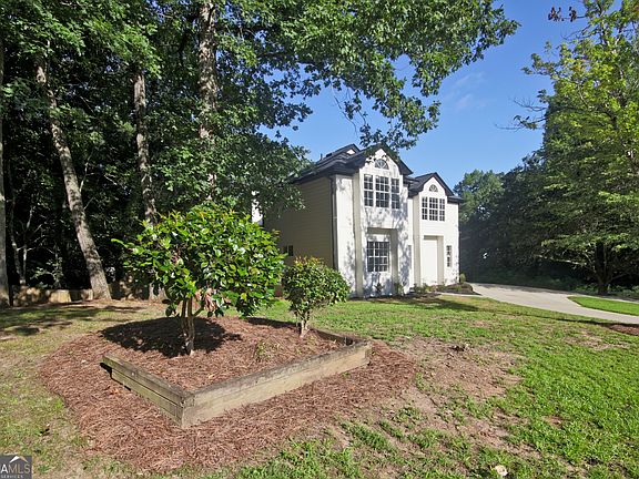 2nd image of 1089 Crooked Creek Rd