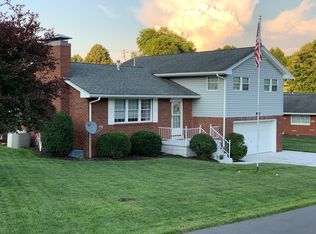 1024 Rainbow Rd, Bridgeport, WV 26330