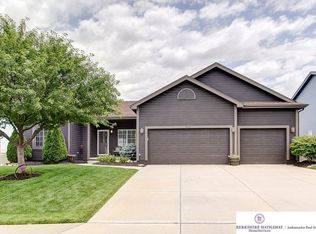 4915 N 161st St, Omaha, NE 68116