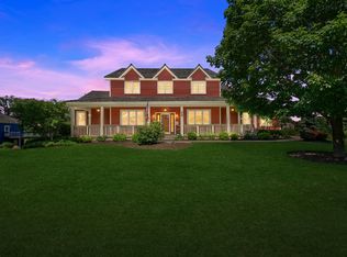 8701 Country Shire Ln, Spring Grove, IL 60081