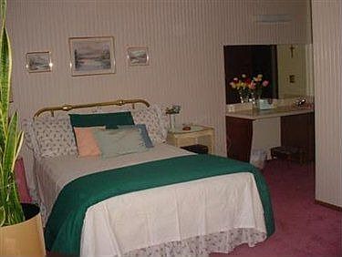 5th image of 213 Union St APT 9