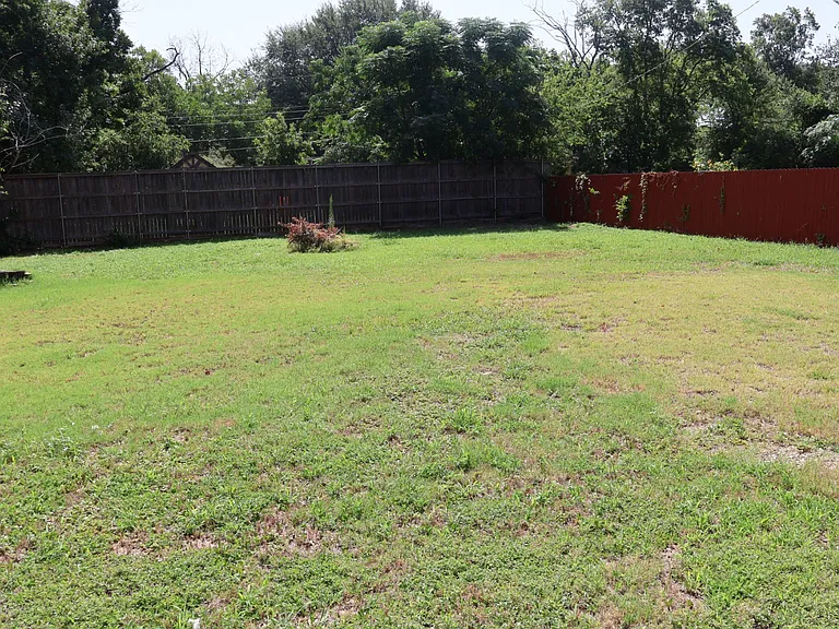 1205 S Davis Dr — Photo 11