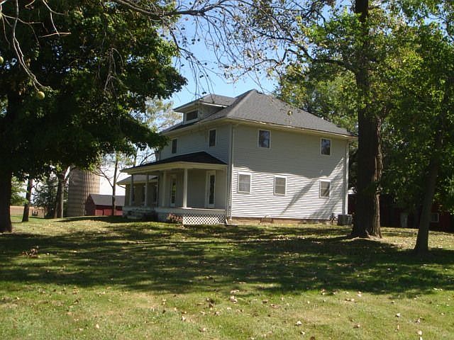 Majestic American 4-Square Home
