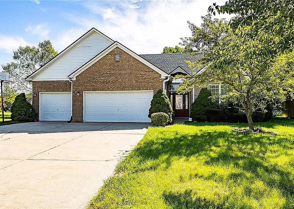 1st image of 541 Ironridge Ct