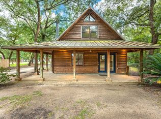 389 Live Oak St, Freeport, FL 32439