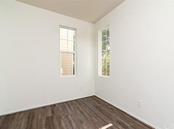 2nd image of 40249 Courtland Way