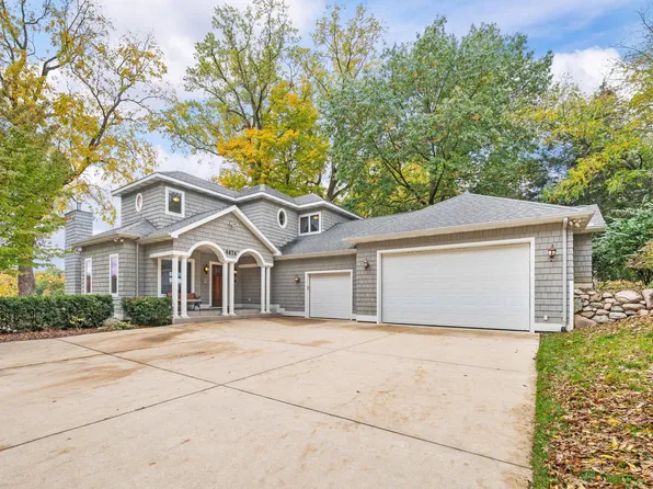 4676 E Tudor Rd, Berrien Springs, MI 49103