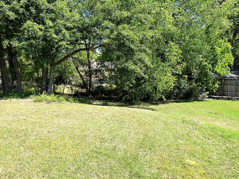1525 Buk Ct — Photo 35