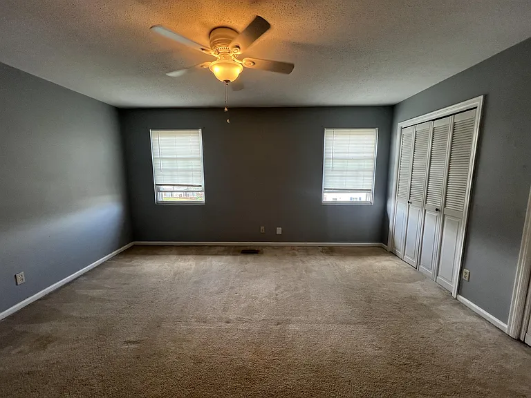 10 Westdale Dr #1 — Photo 7