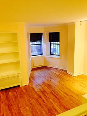 Rented by Elinor Taasa, LREB | media 27