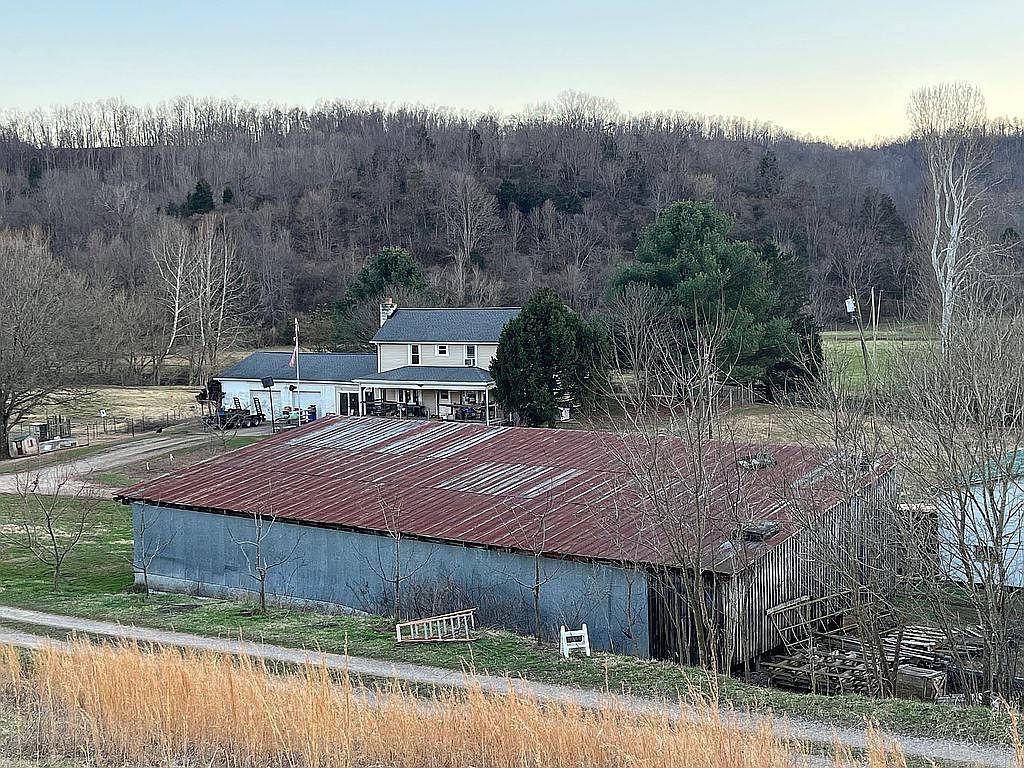 8895 Liverpool Rd, Sandyville, WV 25275 Zillow