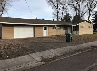 136 NE B St, Madras, OR 97741